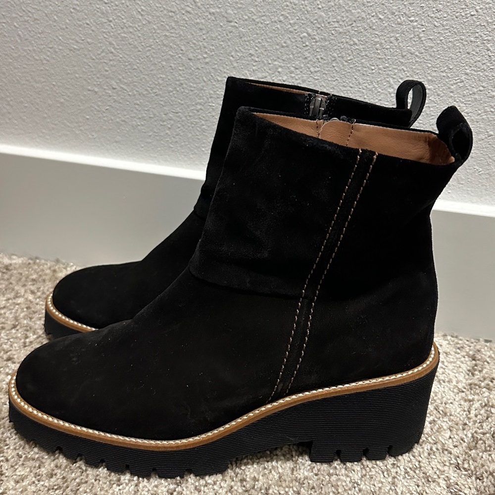 Paul Green Black Suede Ankle Booties